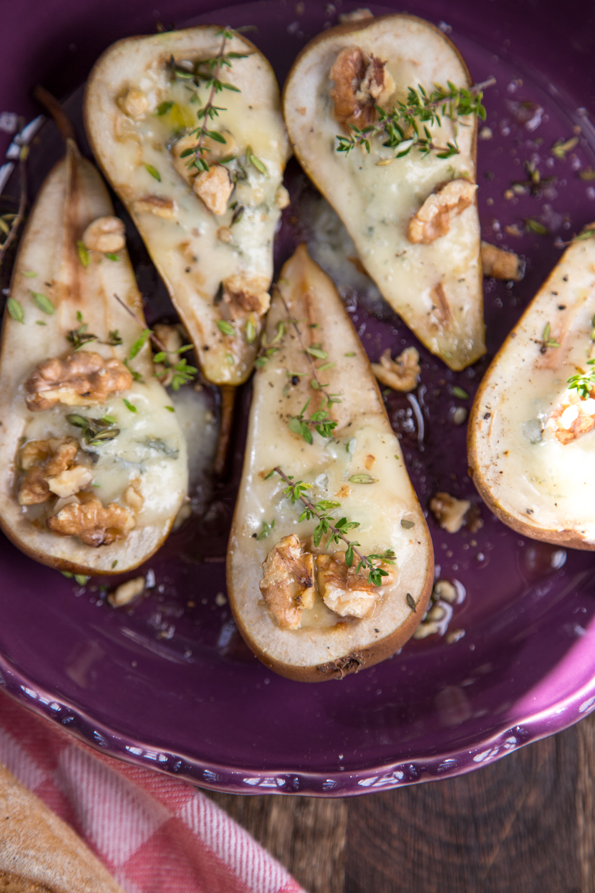 Birne mit Gorgonzola und Thymian aus dem Ofen | tastesheriff