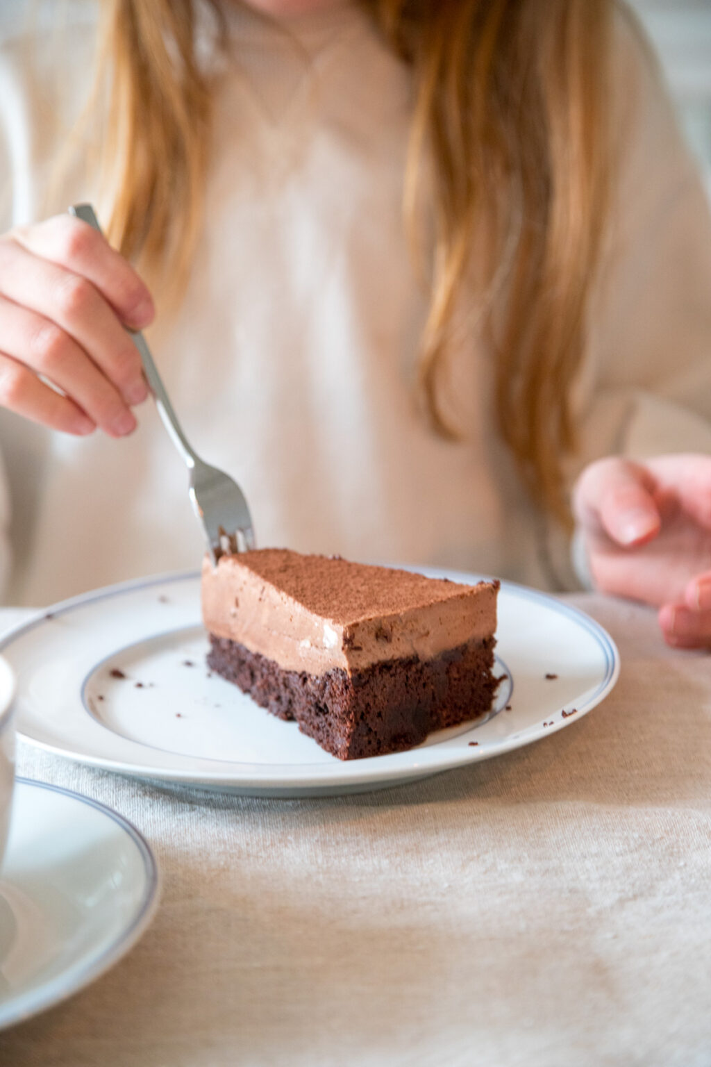 Haltet Euch fest – ein köstlicher Mousse-au-Chocolat-Kuchen