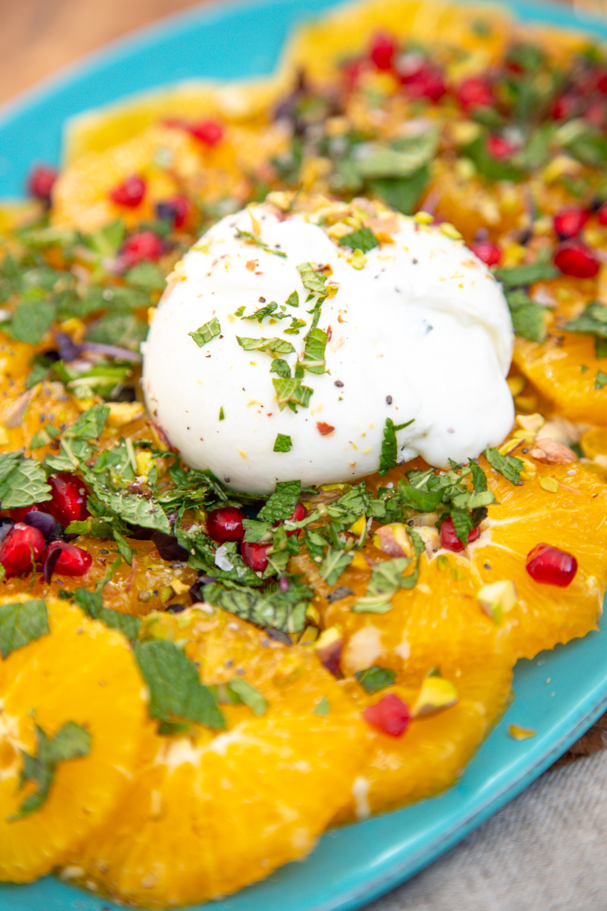 Aromatischer Orangen-Burrata-Salat für das besondere Geschmackserlebnis ...