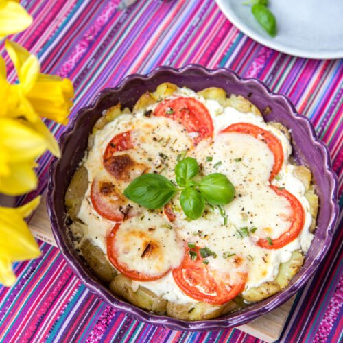 Die unkomplizierte Kartoffel-Tarte für jeden Tag bedarf keiner zeitaufwändigen Teigvorbereitung, sondern es werden einfach nur Kartoffeln vom Vortag benötigt...