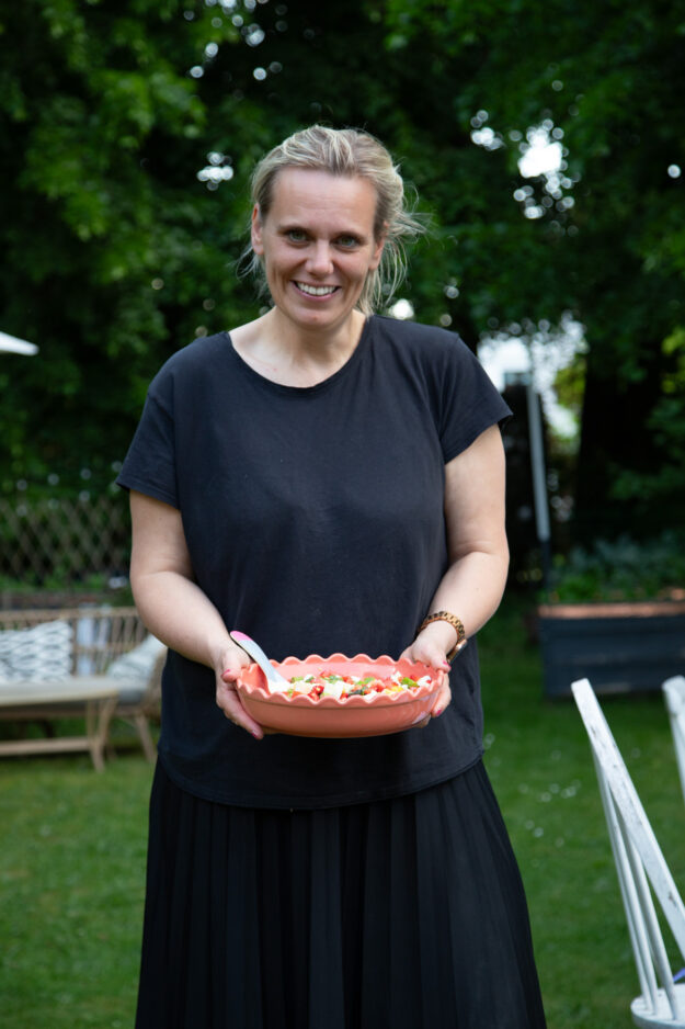 Spargel-Erdbeer-Eier Salat gefällig? Die Kombination klingt im ersten Moment vielleicht außergewöhnlich, aber ist unschlagbar gut! Die Schale war ganz fix leer.