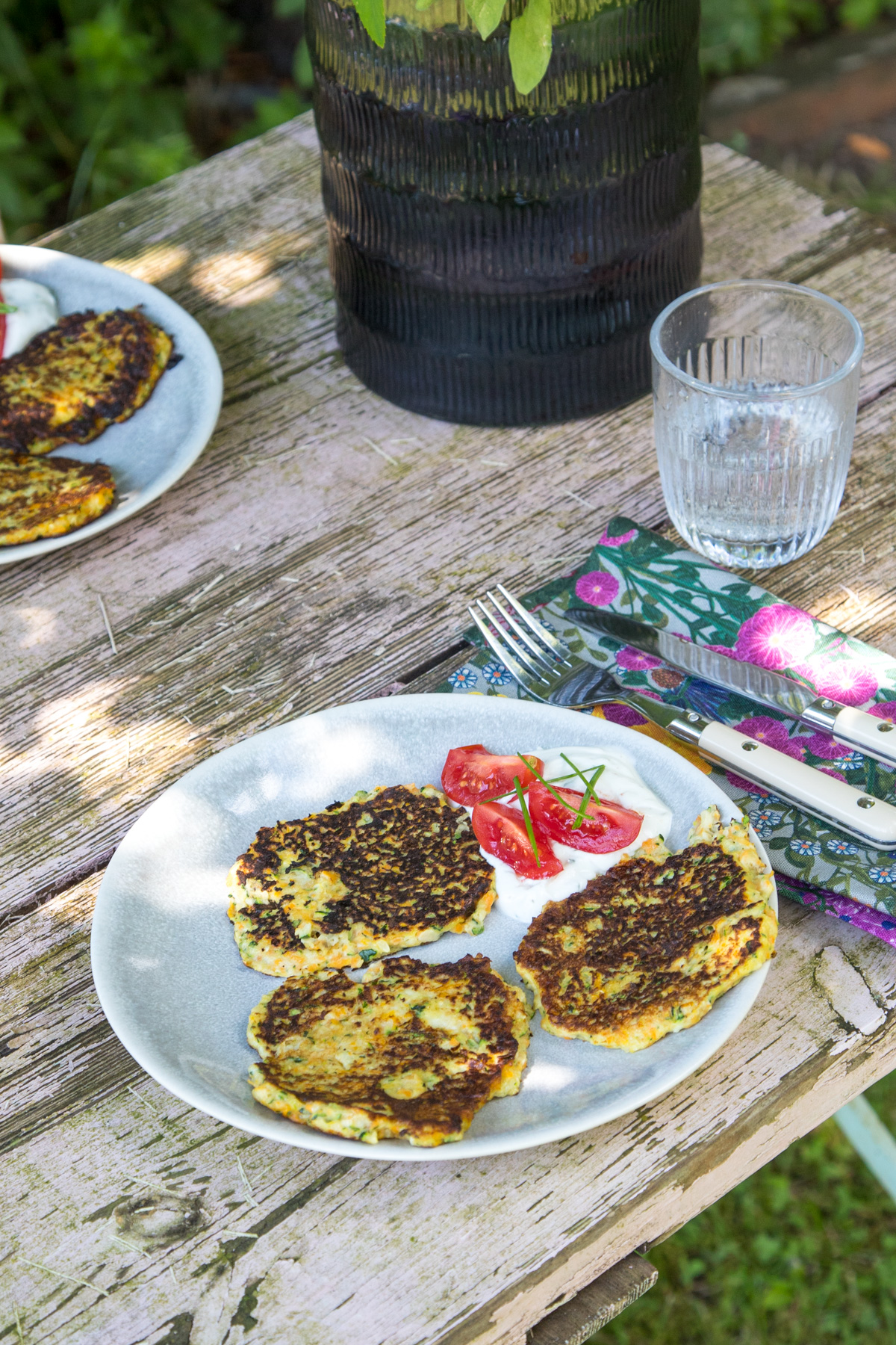 Es gibt Zucchini-Möhren-Bratlinge | tastesheriff