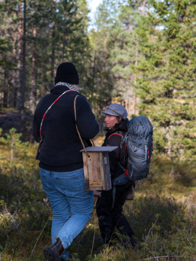 Erlebt mit Tomasz, Theresa und uns einen besonderen Tag im Wild Out. Ein Projekt, das Naturverbundenheit stärkt, die Sinne öffnet und unser Herz berührt hat.