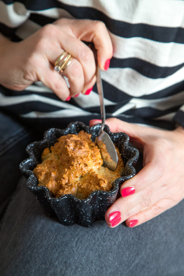 Starte perfekt in den Tag mit Baked Oats! Saftig, gesund & lecker – mit Blaubeeren verfeinert für den extra Frischekick. Einfaches Rezept für dein Frühstück!