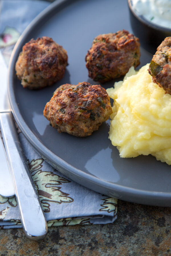 Den Frühling genießen mit Bärlauchfrikadellen | tastesheriff