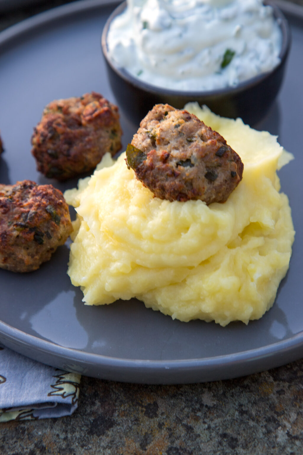 Den Frühling genießen mit Bärlauchfrikadellen | tastesheriff