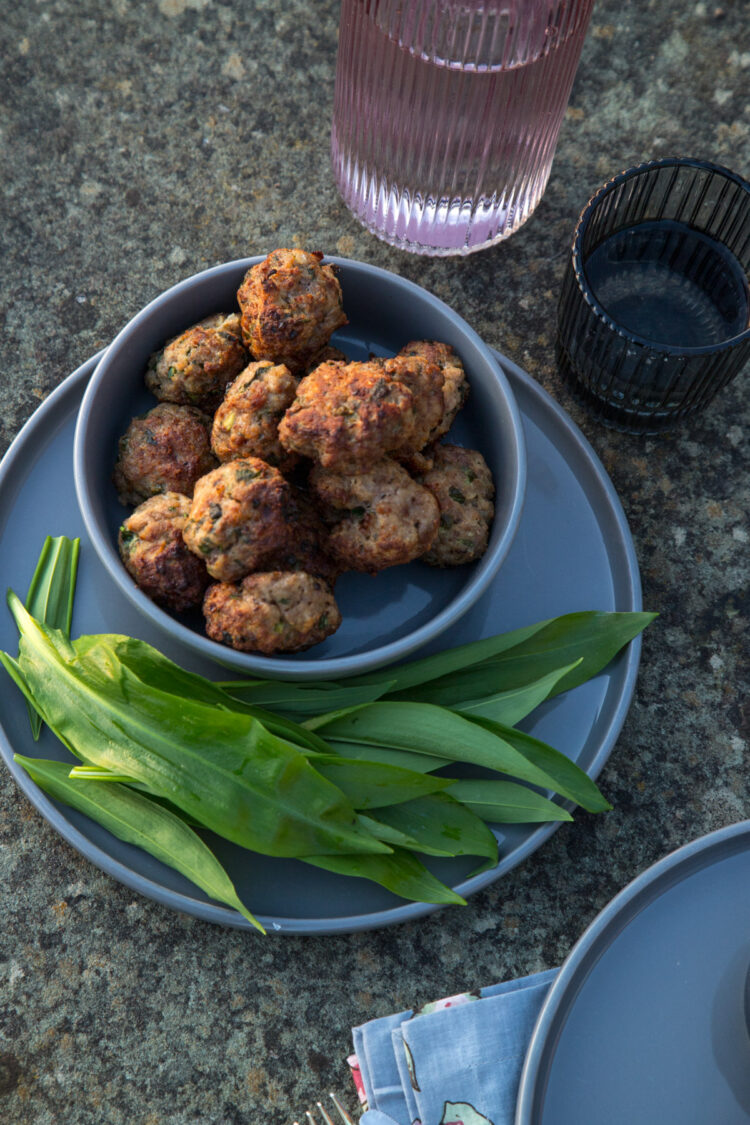 Den Frühling genießen mit Bärlauchfrikadellen | tastesheriff Den Frühling genießen mit Bärlauchfrikadellen | tastesheriff
