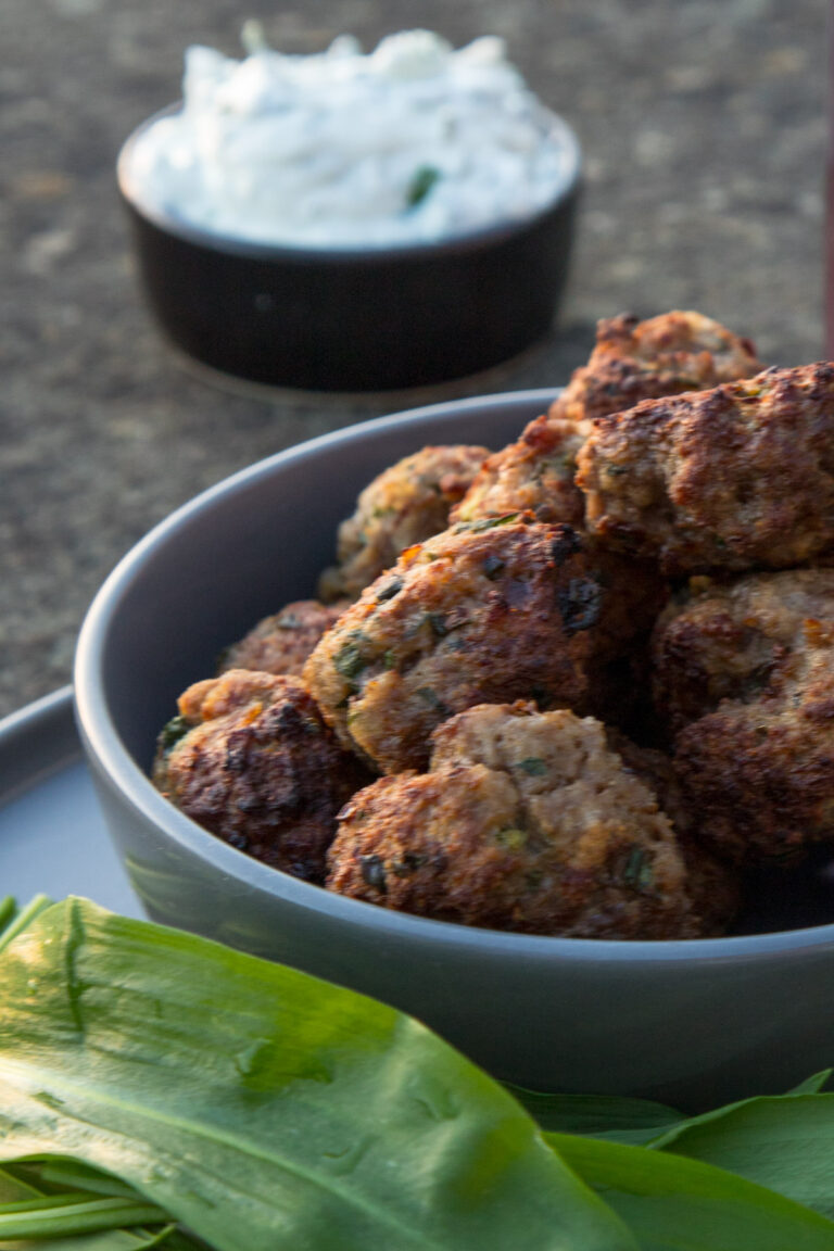 Den Frühling genießen mit Bärlauchfrikadellen | tastesheriff Den Frühling genießen mit Bärlauchfrikadellen | tastesheriff