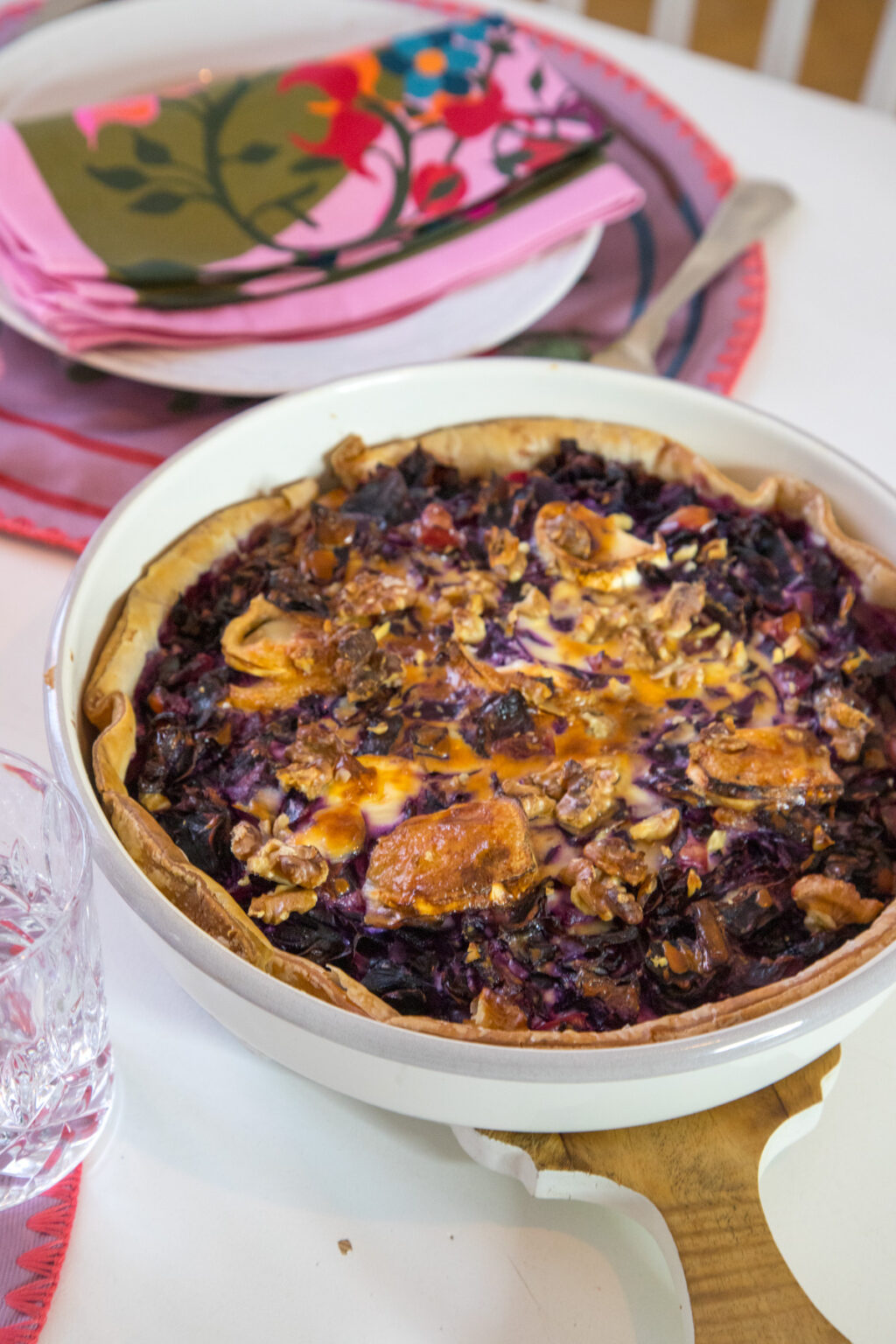 Große Schwärmerei für diese Rotkohl-Ziegenkäse Tarte