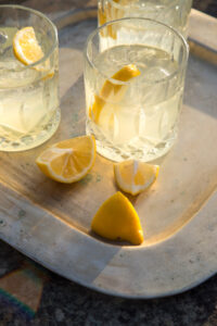 Sonne im Glas: Der Limocello Spritz begeistert mit spritziger Frische und feiner Zitrusnote – der perfekte Drink f&uuml;r entspannte Stunden und gute Laune.