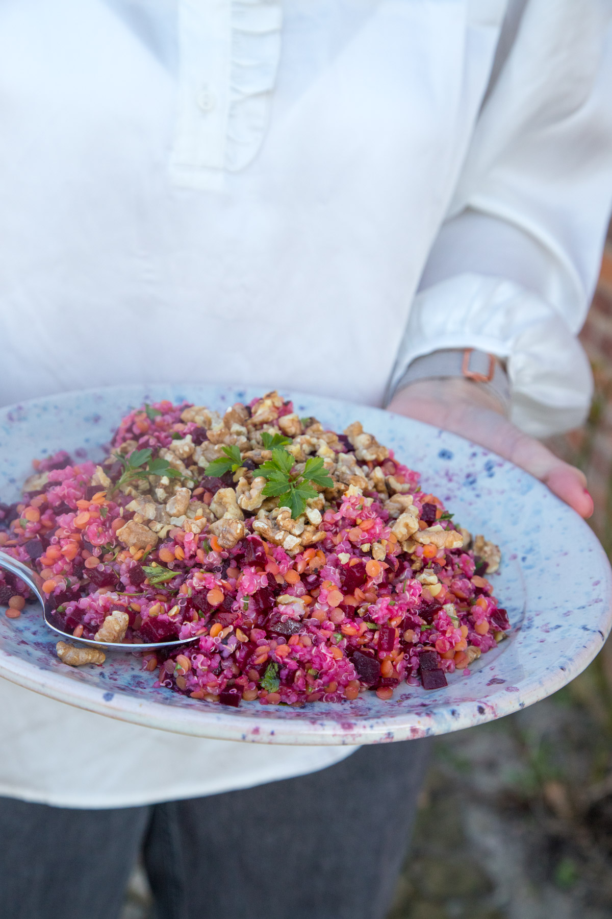 Der perfekte Sommersalat: Rote Bete trifft Quinoa & Linsen – Ein glutenfreier Lieblingssalat für die ganze Familie