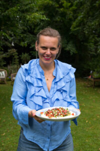 Leichter, proteinreicher Salat mit H&uuml;ttenk&auml;se & frischem Gem&uuml;se. Ideal f&uuml;rs Mittagessen, Abendbrot oder Meal Prep – s&auml;ttigend und einfach zubereitet.