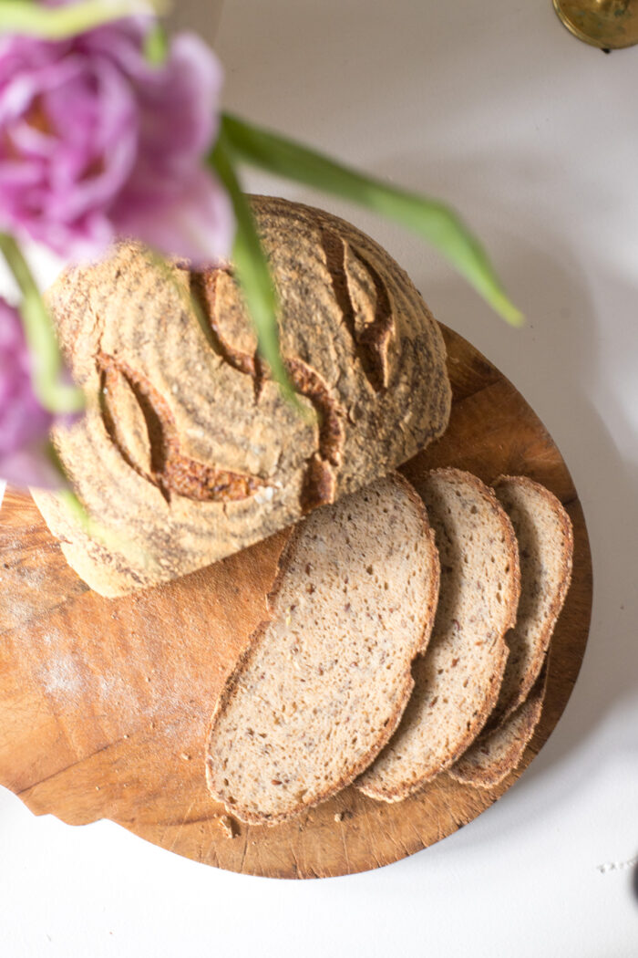 Glutenfreies Sauerteigbrot aus dem Topf – mein (endlich) verl&auml;ssliches Rezept