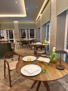 Ein Wochenende im Alter Meierhof an der Flensburger F&ouml;rde: neue Hof-Therme, herzlicher Service und 2-Sterne-Kulinarik im Restaurant Meierei.