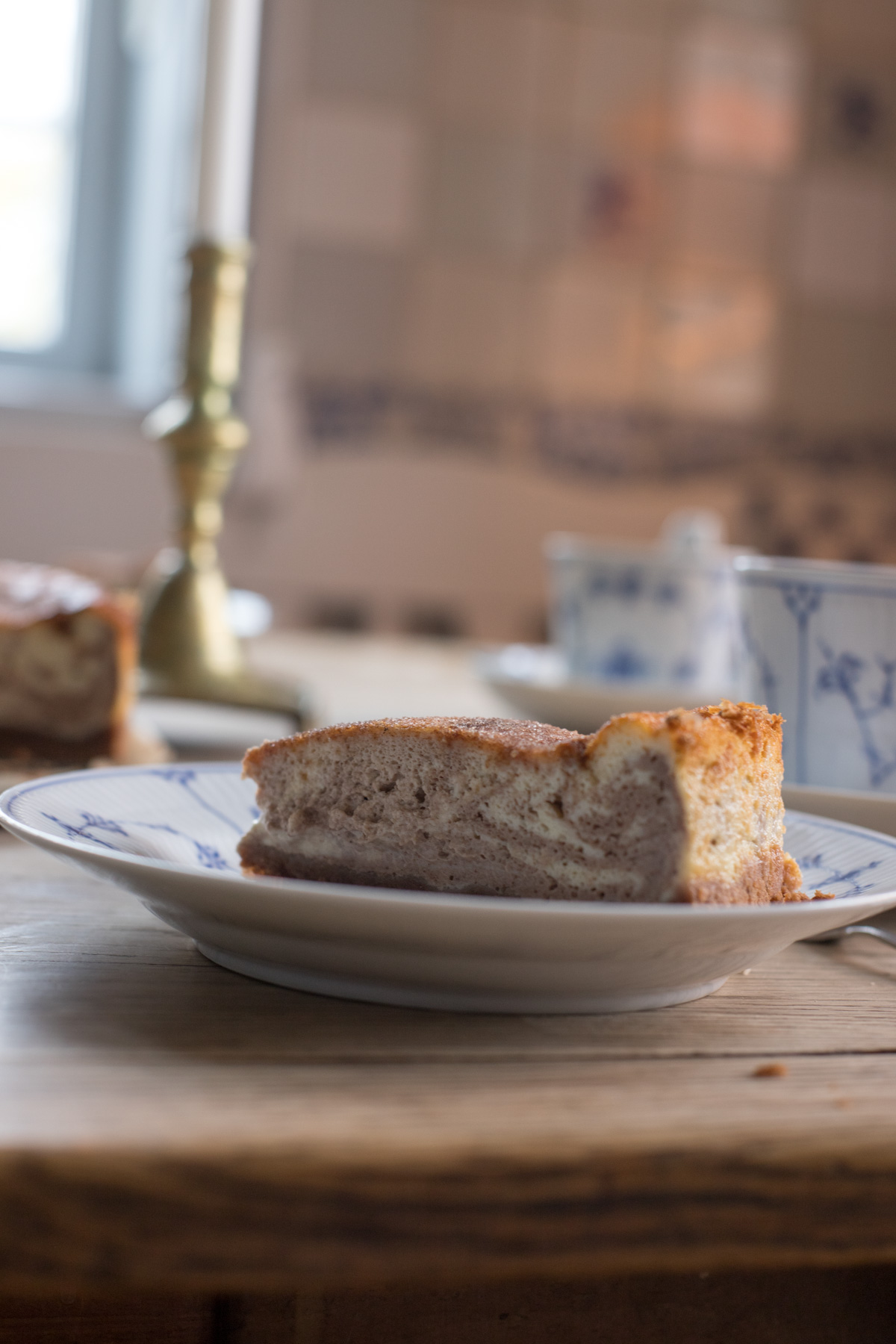 Cremiger Rahmkuchen mit feinem M&uuml;rbeteig und knuspriger Zimt-Zucker-Kruste – ein einfacher Klassiker, den wirklich jeder gerne mag!