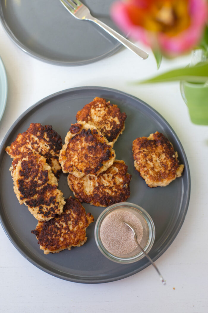 Gesunde Quark-Taler mit Haferflocken