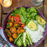 Eine schnelle Bowl für die ganze Familie! Wir lieben es uns individuell unsere Bowls zusammen zustellen, mit allem, was das Herz begehrt! Hier unsere Favoriten.