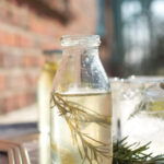Aromatischer Rosmarin-Sirup mit Limette – einfach selbst gemacht und perfekt für Drinks, Limonade oder Desserts.